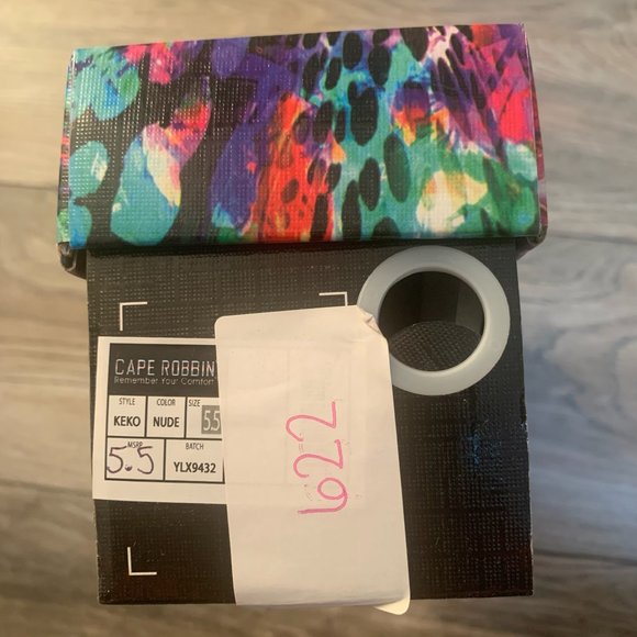 NWT CAPE ROBBIN KEKO SLIDE SANDALS NUDE WITH CLEAR STRAP 5.5 & 6.5 - Picture 6 of 9